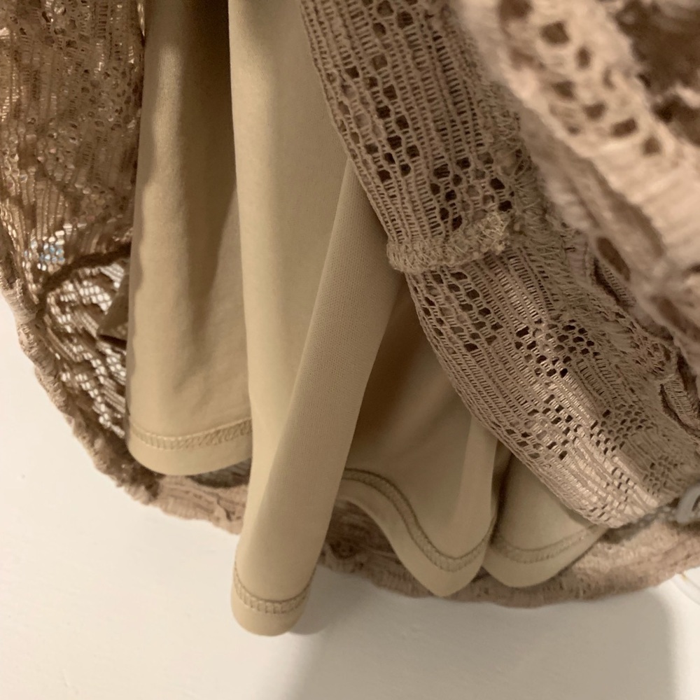 ❤️SOLD ❤️Sharagano} NWT Textured Lace Dress | Plus - Picture 8 of 8